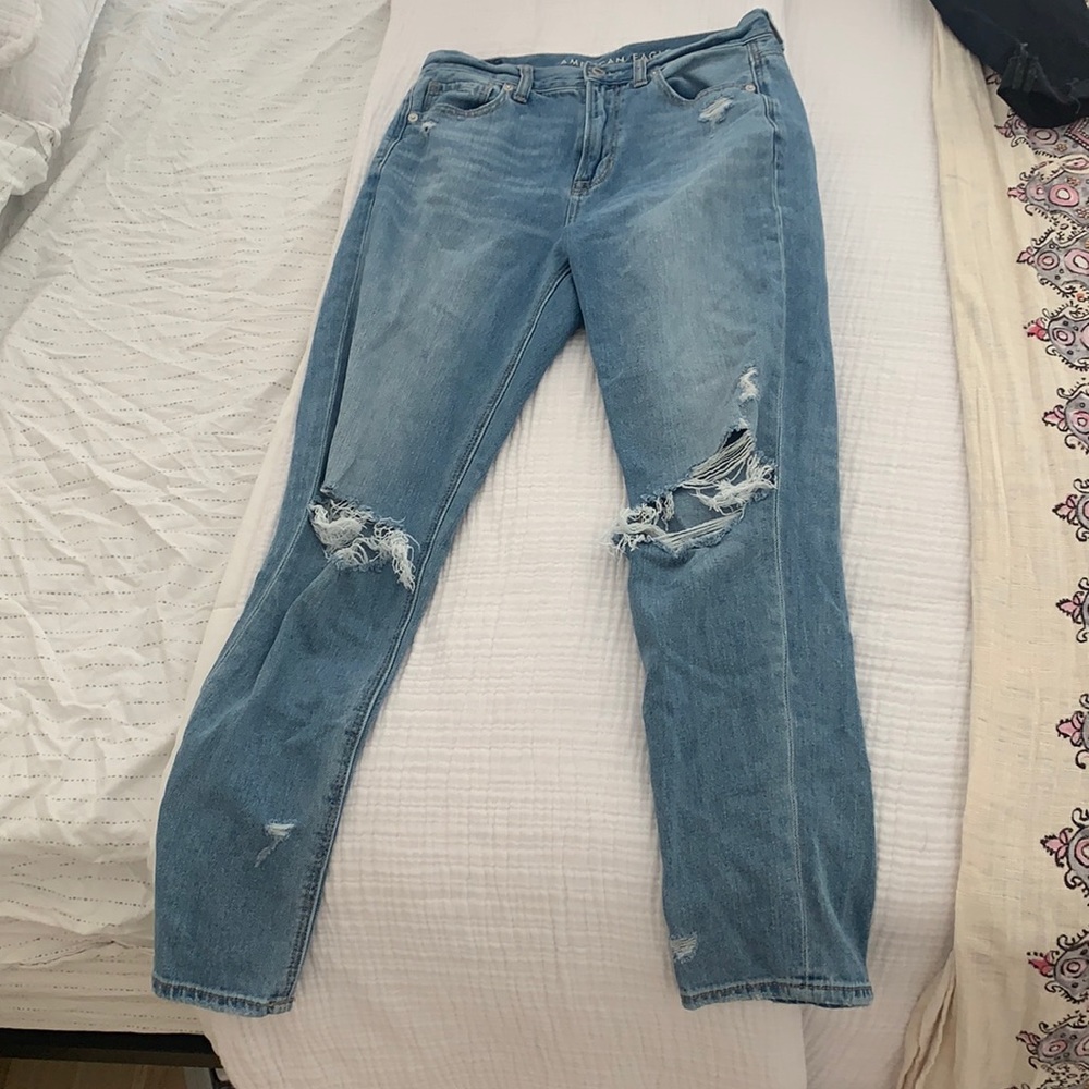 American Eagle Mom Jeans